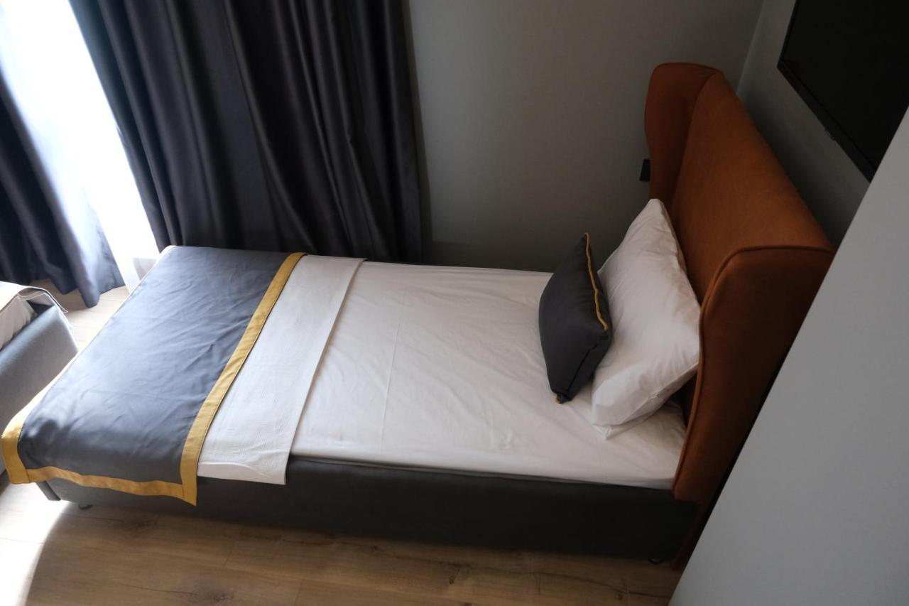 The Pearl Airport Hotel Arnavutkoy Exteriör bild